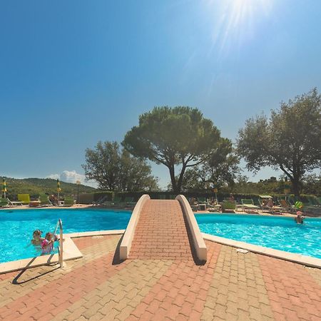 Villino Garden & Pool Otel Marina dʼMarina dʼAndora Dış mekan fotoğraf