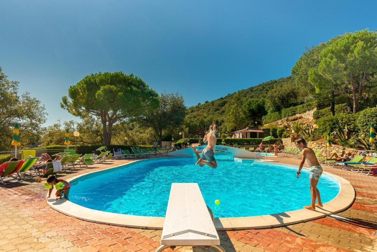Villino Garden & Pool Otel Marina dʼMarina dʼAndora Dış mekan fotoğraf