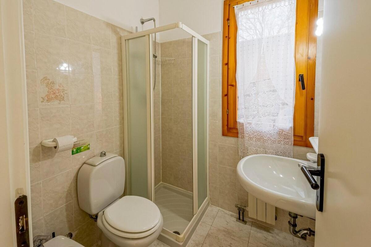 Villino Garden & Pool Otel Marina dʼMarina dʼAndora Dış mekan fotoğraf
